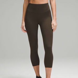 Base Pace High Rise- Crop 23”